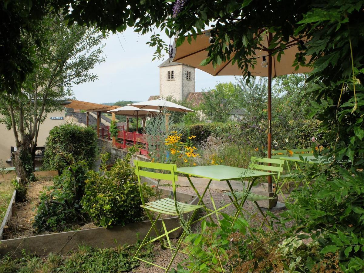Auberge De Poil Exterior photo